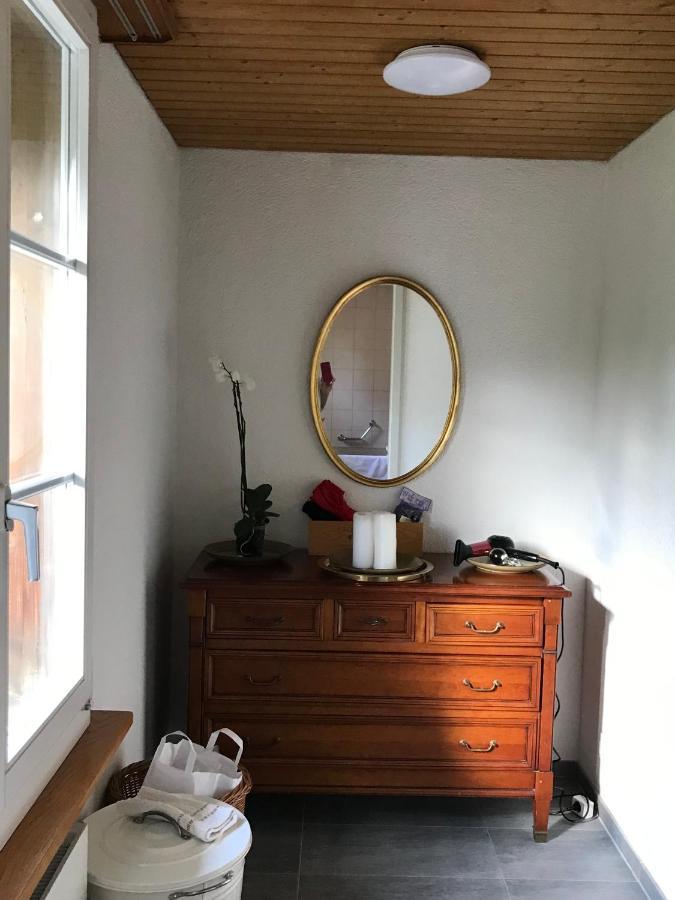 Appartement Simple Flat 72 M2 In The Centre Of Burgdorf With Private Parking Extérieur photo